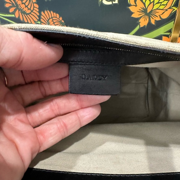 Bally Vintage Jacquard Logo Tote with Leather Trim – Made in Italy - Picture 12 of 15